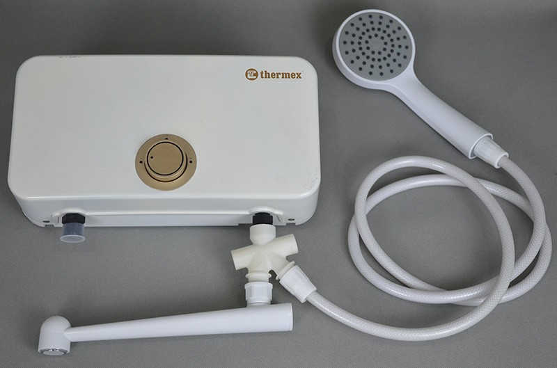 Электроводонагреватель проточный THERMEX Oscar 3500