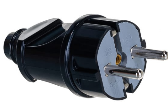 Вилка электрич. с заземл. прям. чер. 16А А1010